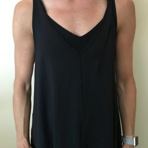 Lululemon tank size 4